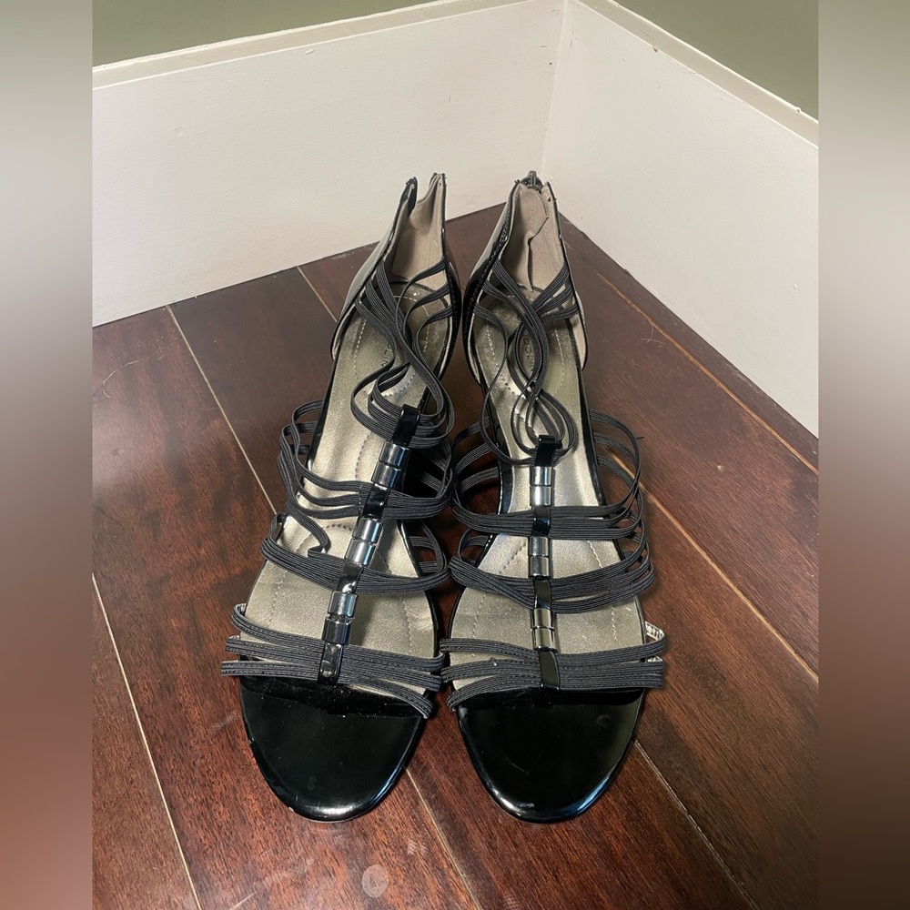 Bandolino Oleander Wedge